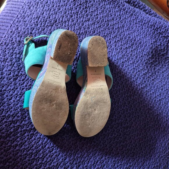 Vintage. "Sacha London" Platform Shoes. size 7. Heels are 4". Hand made. - Picture 7 of 7